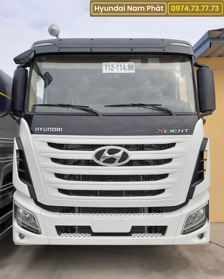 Xe Đầu Kéo Hyundai Xcient 2 Cầu Nhập Khẩu Hàn Quốc
